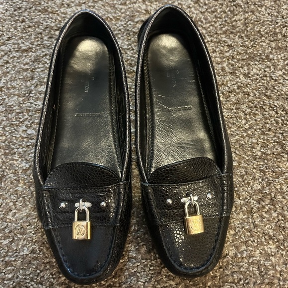 Louis Vuitton black lock flat size 37 black noir locket detail - Picture 1 of 11
